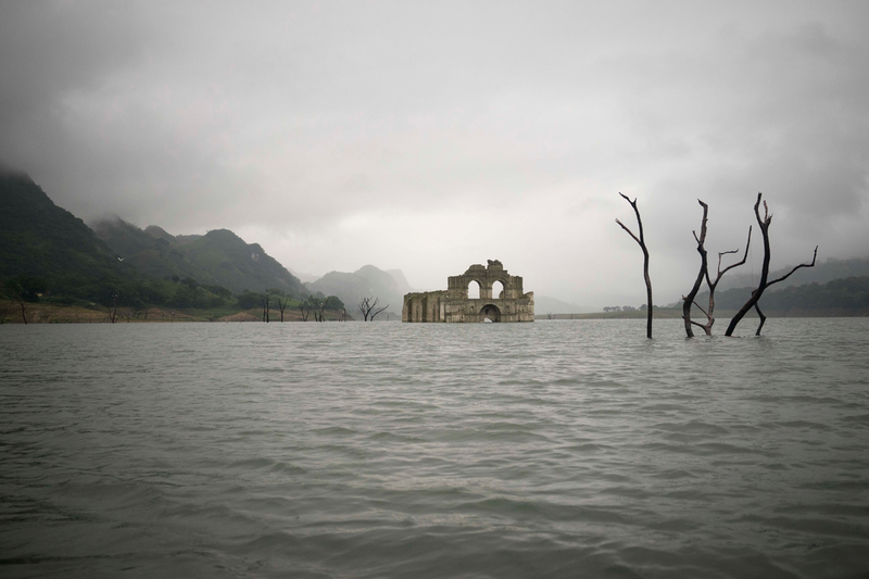 Illustration for article titled Drought Brings a 16th-Century Mexican Temple to the Surface Again